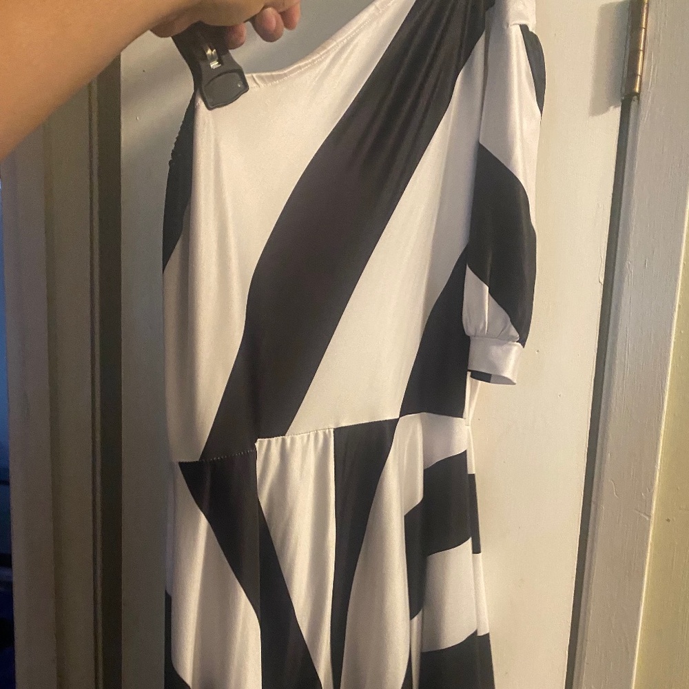 One shoulder asymmetrical bottom blouse